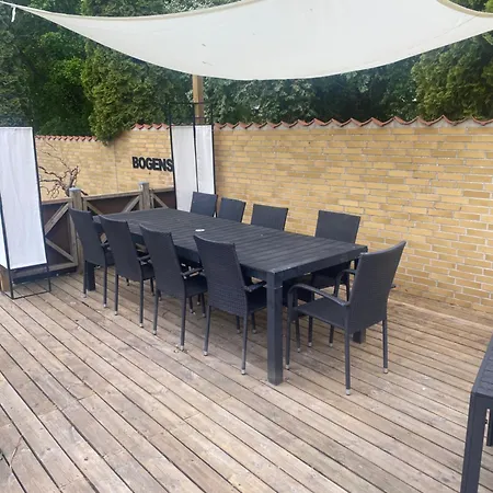 Adelgadehuset شقة فندقية