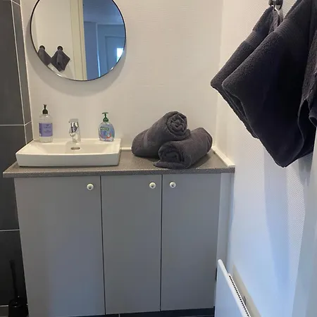 Adelgadehuset بوجنسي